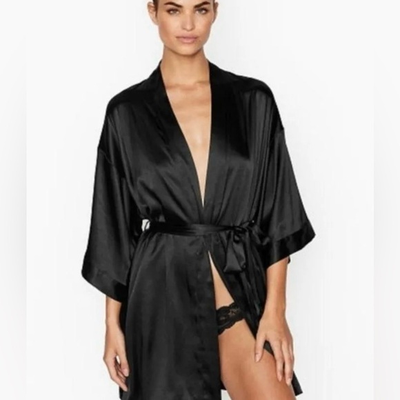 Women’s Victoria’s Secret Black Belted Sequin Robes One Size Fits Most - Picture 1 of 10